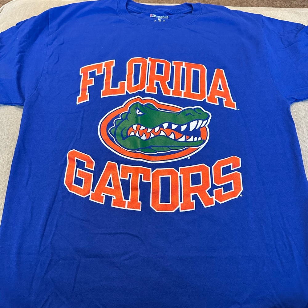Set of 2 - Florida Gators Tshirts - Men’s Mediums